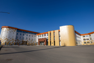 Владимирский образовательный центр № 4 поступательно решает вопрос дефицита педагогов